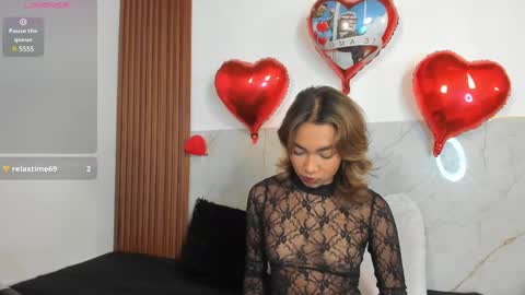 Snapshot of zoeameliie chatting on February 16, 1:38 pm zoeameliie online show from February 16, 1:38 pm