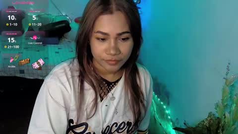 kyara derika online show from December 8, 5:06 am