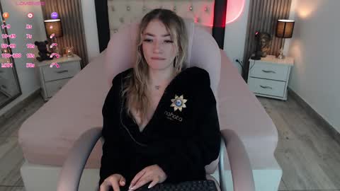 zoe online show from March 12, 9:55 am