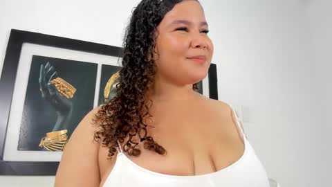 zoee online show from November 7, 3:42 am