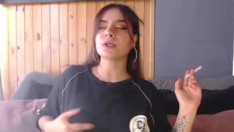 Snapshot of zoee_t chatting on October 23, 6:20 pm Zoee online show from October 23, 6:20 pm