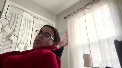Snapshot of zoel87 chatting on October 11, 6:55 pm LovelyLatin25 online show from October 11, 6:55 pm