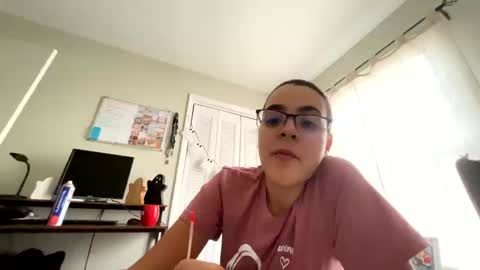 Snapshot of zoel87 chatting on October 10, 6:36 pm LovelyLatin25 online show from October 10, 6:36 pm