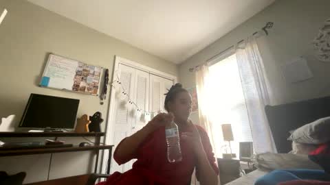 Snapshot of zoel87 chatting on October 14, 7:39 pm LovelyLatin25 online show from October 14, 7:39 pm