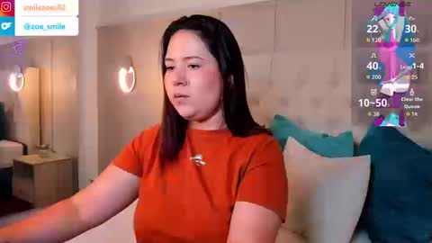 Snapshot of zoes_mile chatting on September 15, 4:08 pm Zoes online show from September 15, 4:08 pm