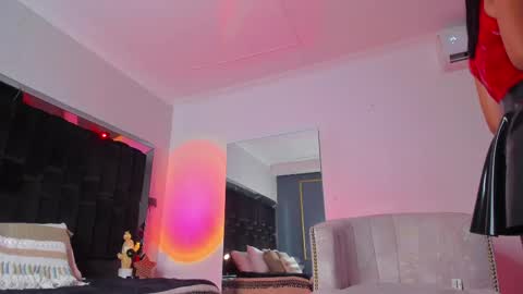 Snapshot of zoevidal_ chatting on February 26, 3:10 pm zoevidal_ online show from February 26, 3:10 pm