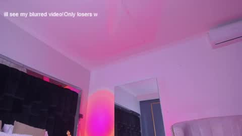 Snapshot of zoevidal_ chatting on February 17, 3:11 pm zoevidal_ online show from February 17, 3:11 pm