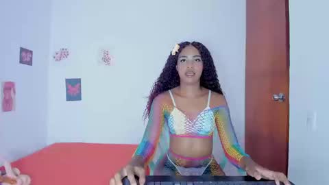 Zoe online show from September 11, 9:05 pm