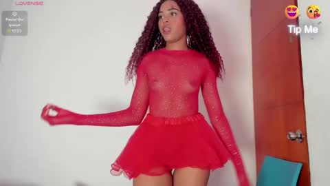 Zoe online show from November 1, 8:30 pm