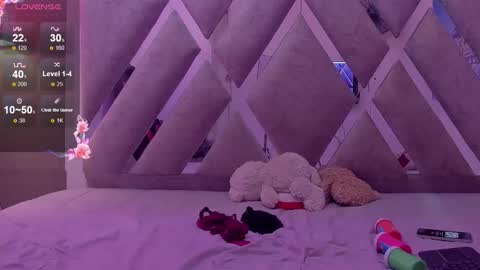 Zoey online show from February 13, 5:55 am