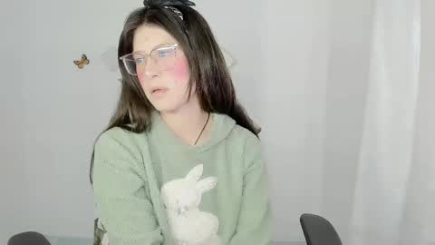 Alicie online show from February 10, 2:42 pm