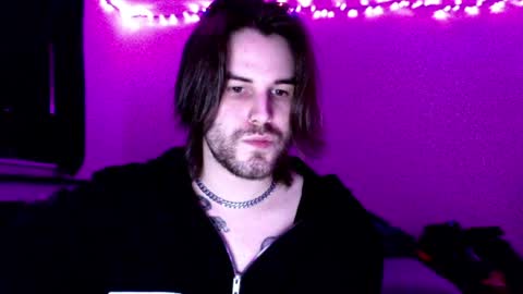 zorvello_83 online show from March 29, 10:22 pm