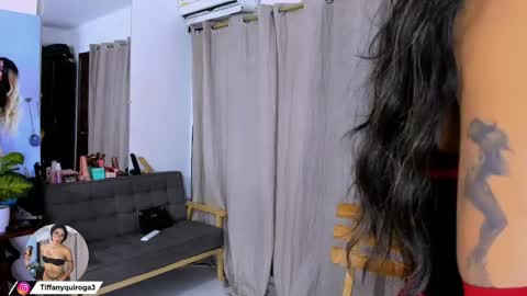 zou_quira online show from April 18, 12:23 am