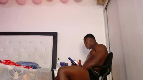 zousxxx online show from February 26, 3:35 am