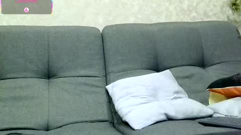 ztigrousz online show from January 15, 7:00 pm