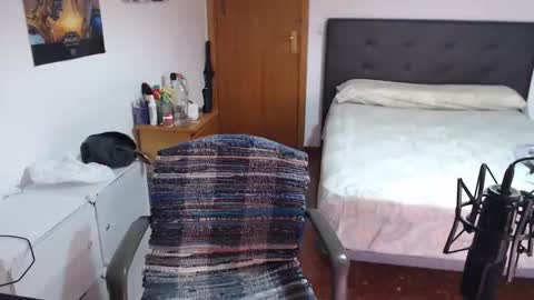 Zuheyla online show from October 27, 12:05 pm