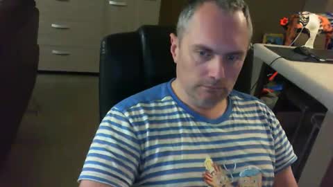 Snapshot of zultem chatting on October 6, 3:46 am zultem online show from October 6, 3:46 am