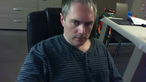 zultem online show from November 25, 4:22 am