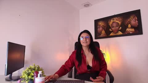 Snapshot of zuzana21 chatting on October 18, 3:16 pm Zuzana21 online show from October 18, 3:16 pm