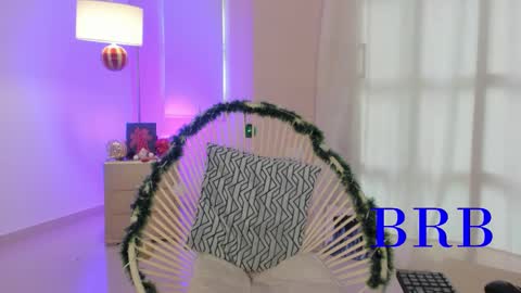 zyan_moreno online show from December 1, 5:55 pm