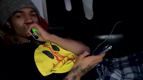 mixedtwinklol online show from January 17, 2:21 am