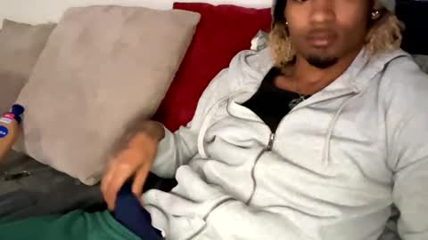 mixedtwinklol online show from October 30, 9:10 am