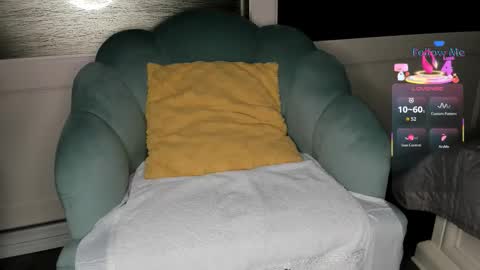 Miss Carla online show from January 11, 2:45 pm